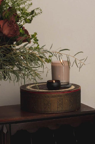 Apotheke Black Iris Oak Candle lifestyle